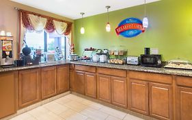 Baymont By Wyndham Waukesha